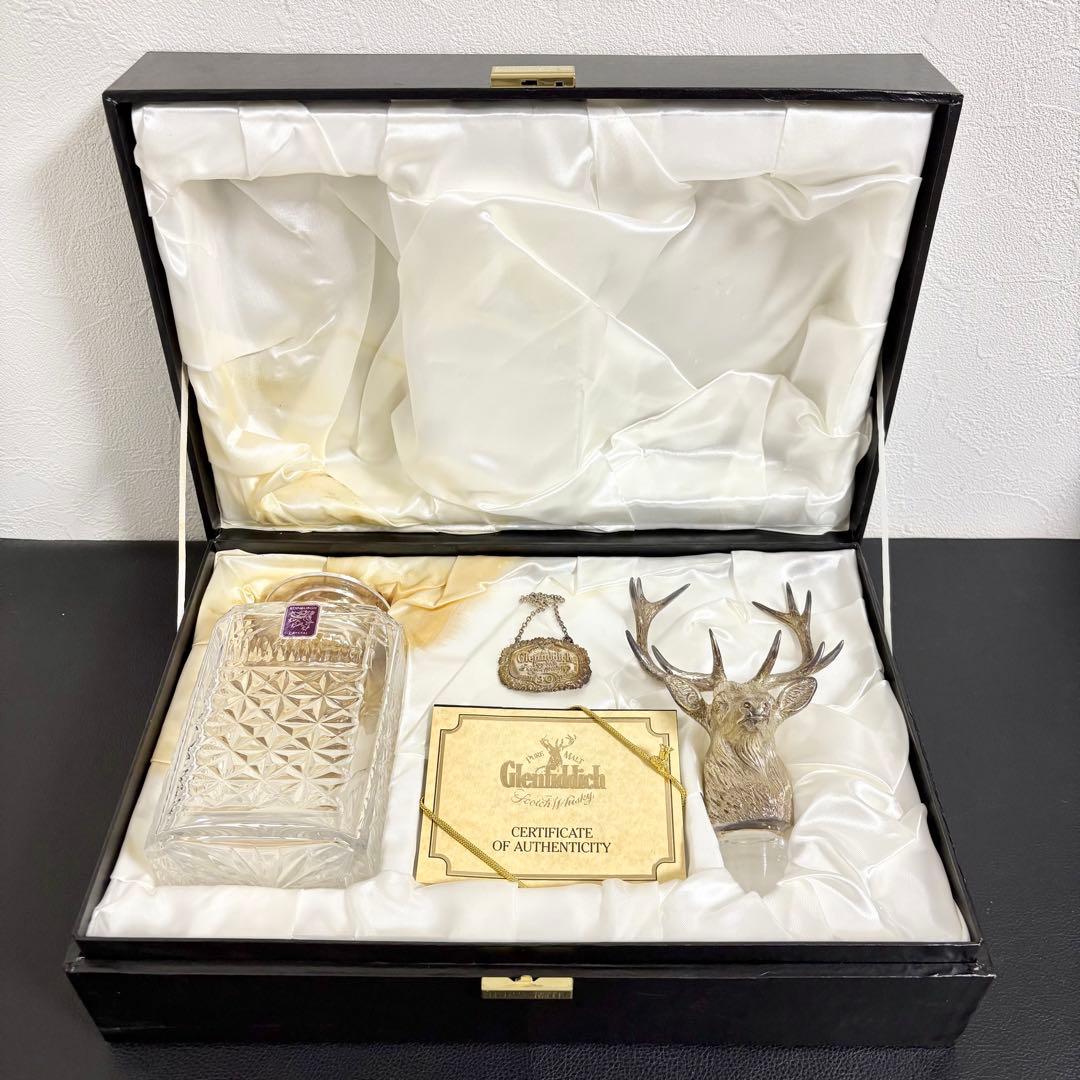 グレンフィディック30年 空ボトル 銀製牡鹿蓋 エディンバーグデキャンタ