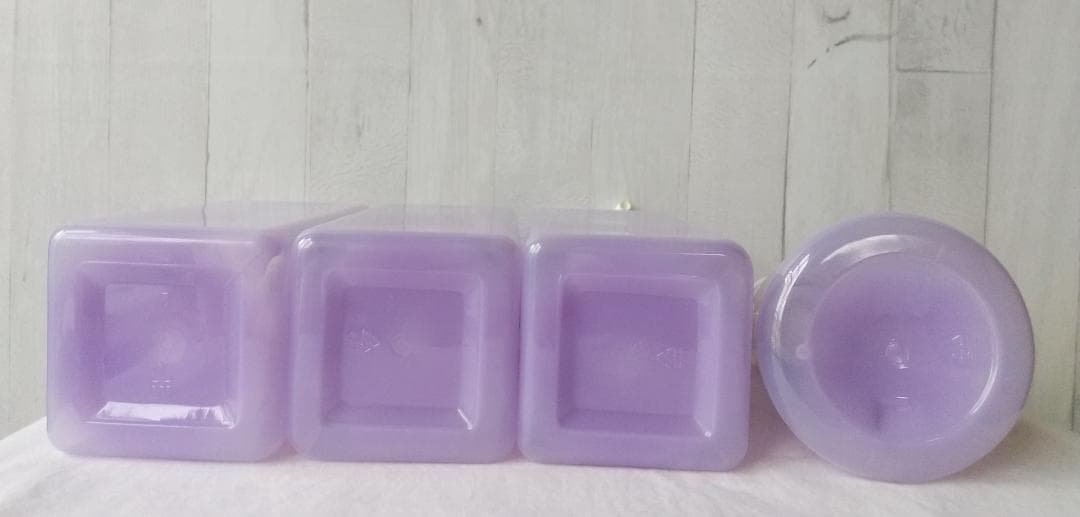 キキララ　ディスペンサー　リトルツインスターズ　ポンプボトル　容器　ケース