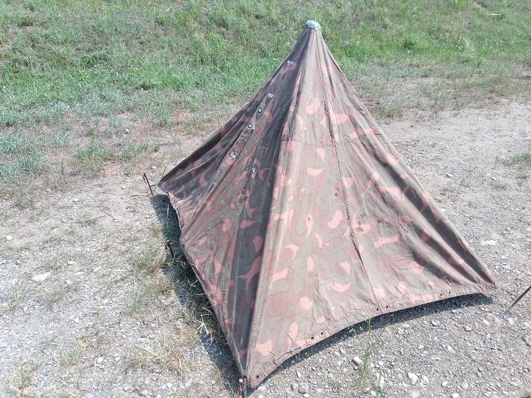 【希少】ハンガリー軍　テントシート2枚組　ハリケーン迷彩　軍幕テント