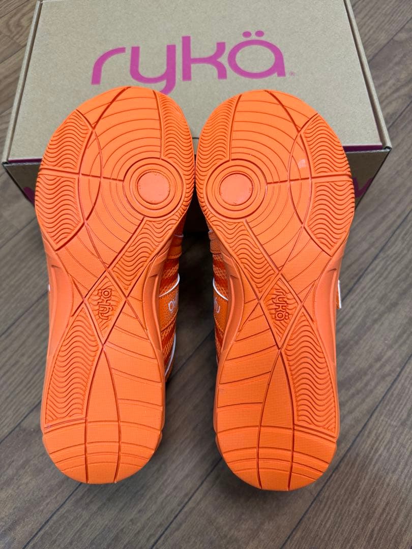 ryka テナシティー 23.5cm US7 オレンジ