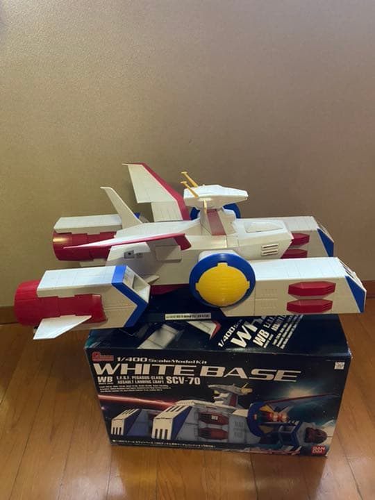 1/400スケール　ホワイトベース　史上最大全長630mm ファーストガンダム