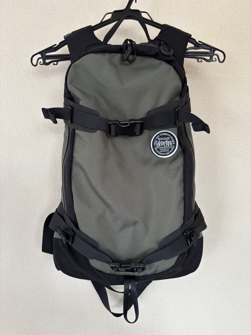 RAIN or SHINE レインオアシャイン　バックパック13L