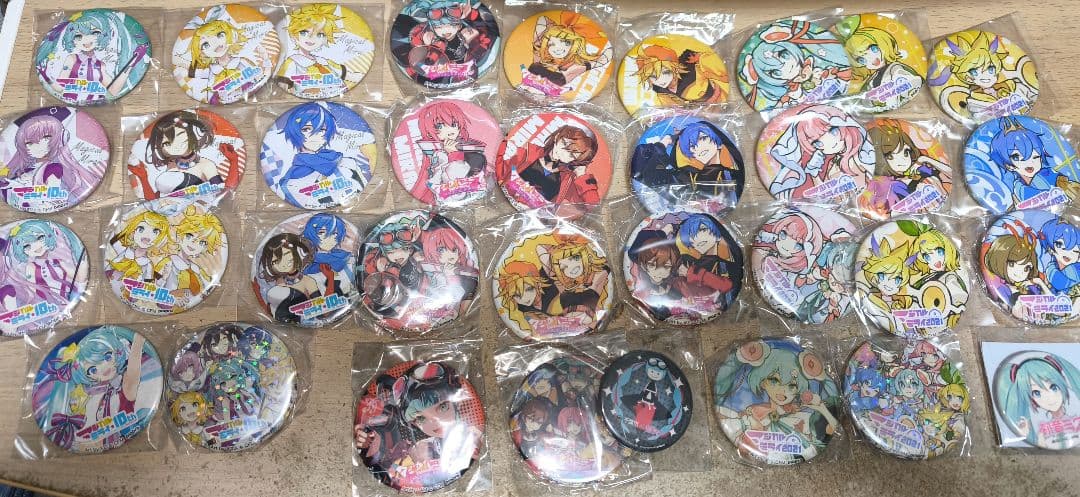 (バラ売り不可)初音ミク マジカルミライ2021〜2023缶バッジセット