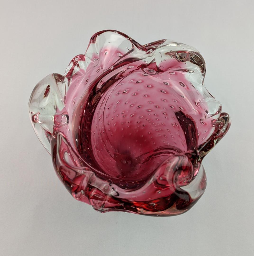 岩田藤七　紅牡丹　吹きガラス