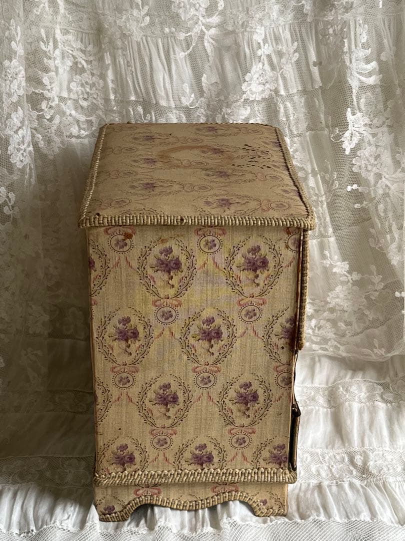 アンティークブロカントフレンチフランスカルトナージュボックスローズ布箱チェスト