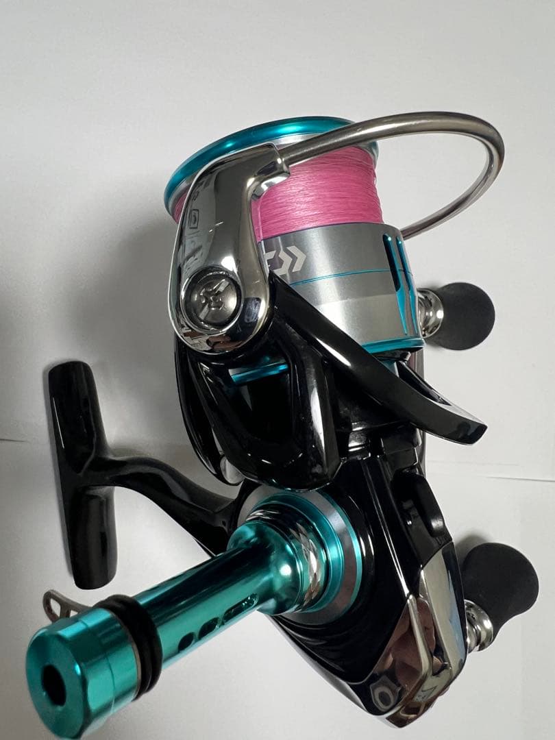 19エメラルダス LT2500S-DH スピニングリール