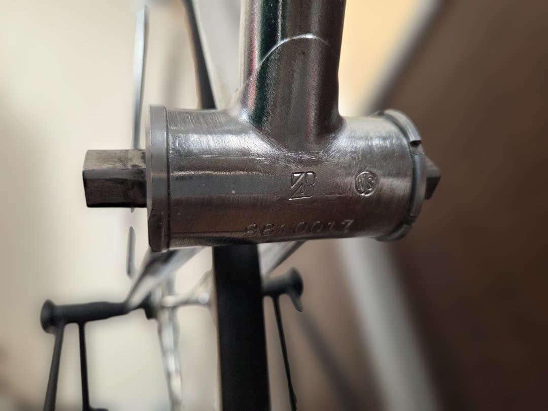 玲*郎様 m*9様 ブリジストンBSピストNJSフレーム前後ホイールセット