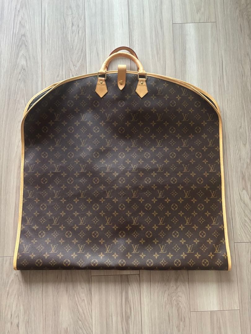 LOUIS VUITTON ガーメントバッグ