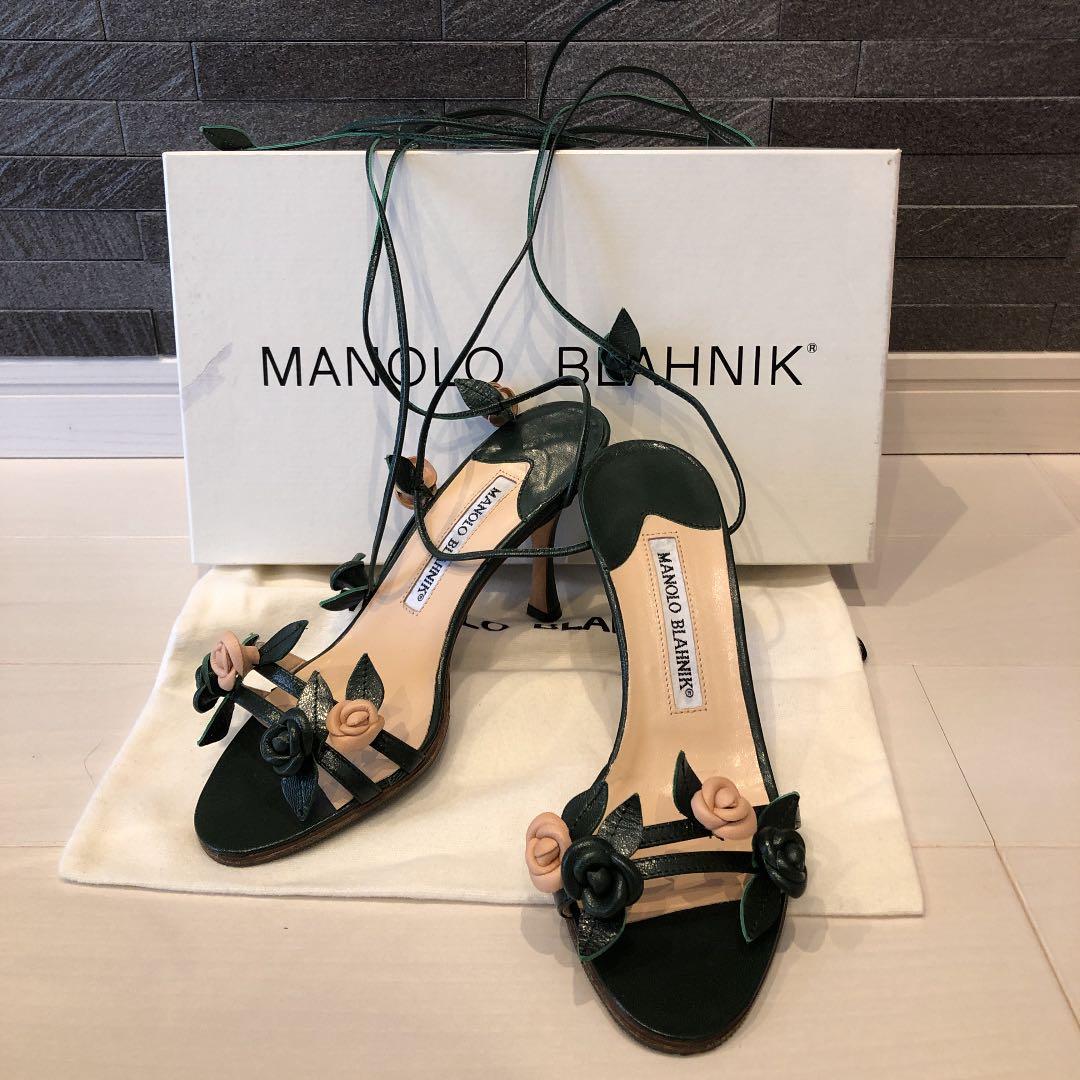 マノロブラニク　　レースアップサンダル