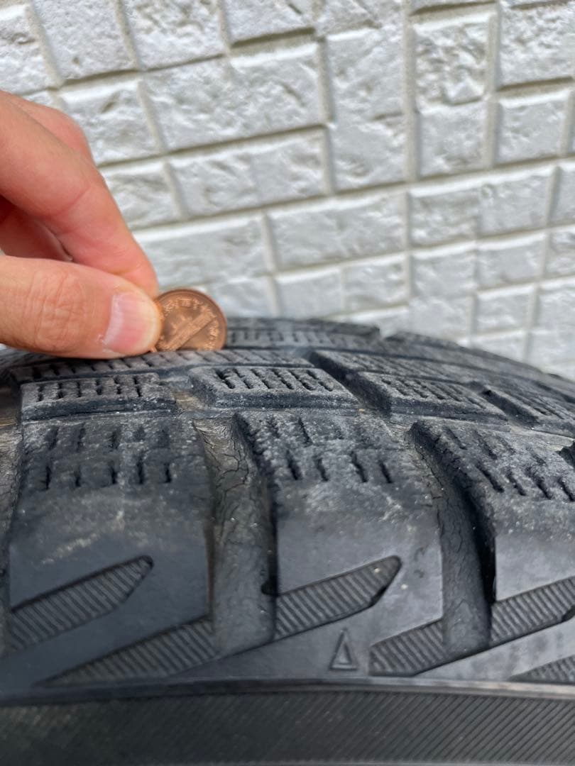 GEOLANDAR I/T-S デリカD5純正ホイール　スタッドレス