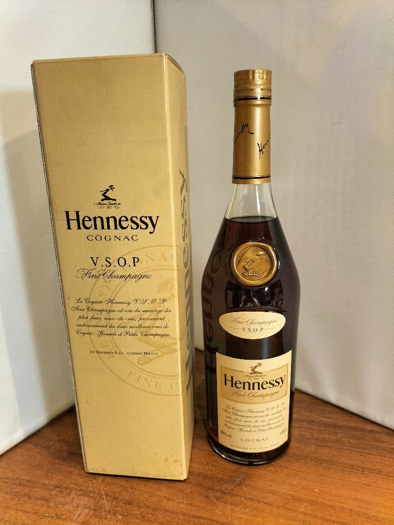 【未開封】Hennessy VSOP 1,000ml／箱あり
