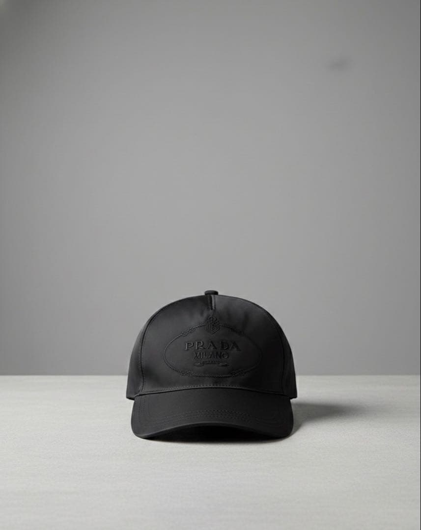 PRADA（プラダ）Re-Nylonキャップ　刺繍ロゴ ブラックLサイズ59cm
