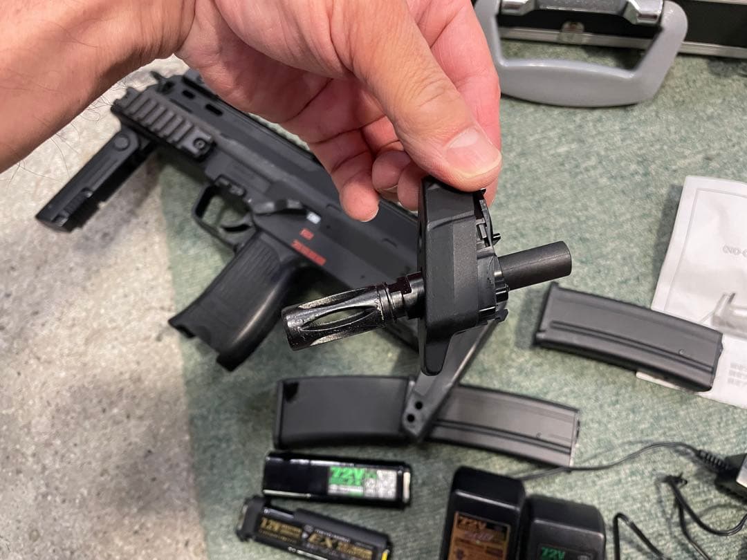 東京マルイ　電動ガン　MP7 ジャンク
