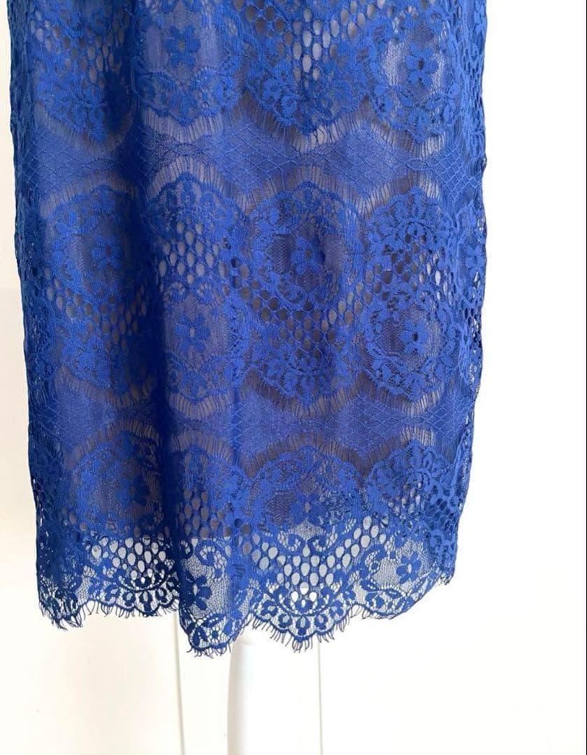 タダシショージのブルーレースタイトドレス, US 4