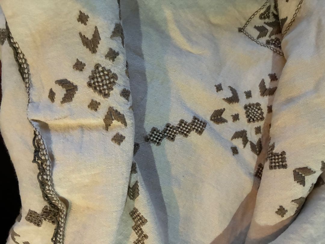 フランス　アンティーク　大判カバー　テーブル　ベッド　カバー　クロス　刺繍　B