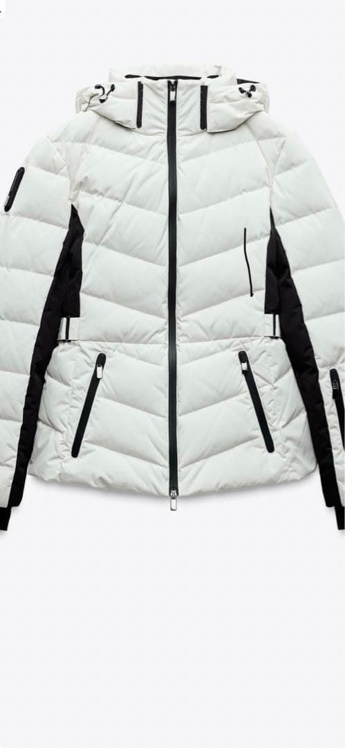 【新品未使用】【希少】ZARAスキーホワイト/ブラック☆完売品☆