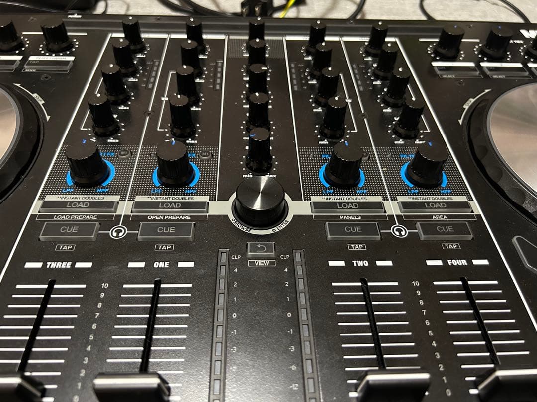 Reloop MIXON4 DJコントローラー