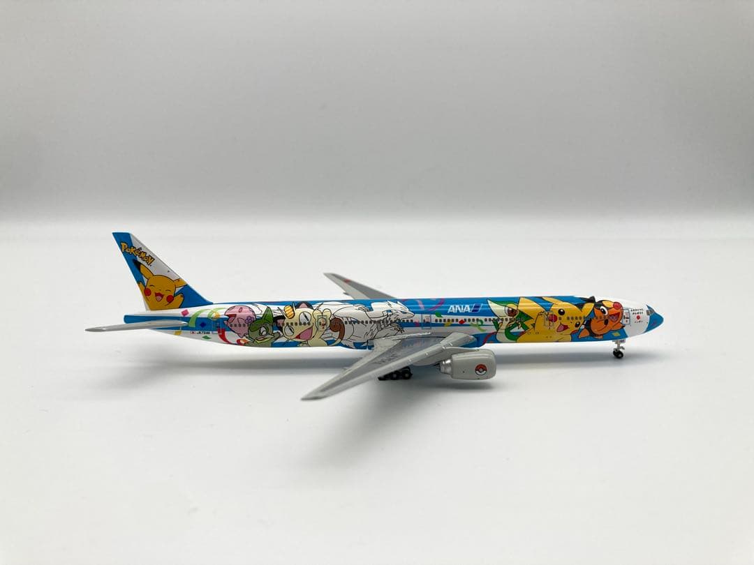 ANA 全日空商事 ポケモン ピースジェット 777-300 1/500