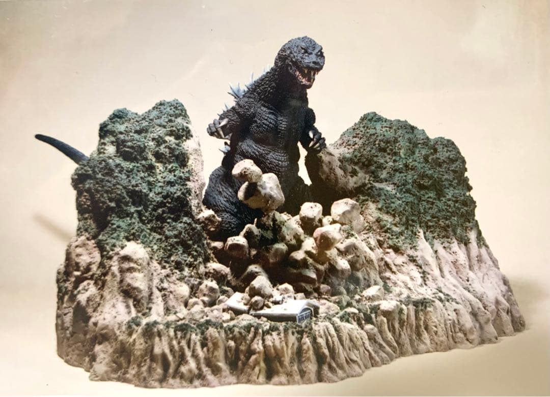 酒井ゆうじ造形工房総攻撃ゴジラ出現PART2 単体版➕(大涌谷出現ベース)キット