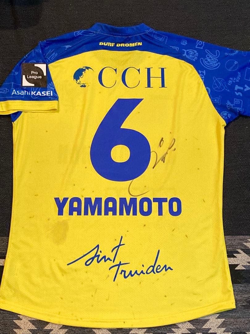 サッカーユニフォーム シントトロイデン