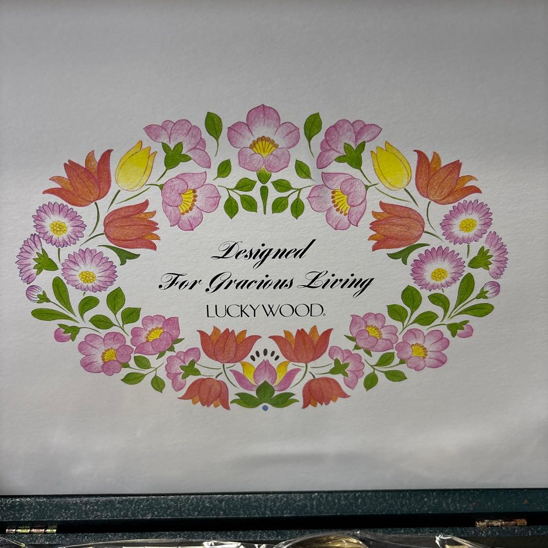 LUCKY WOOD ディナーセット　新品