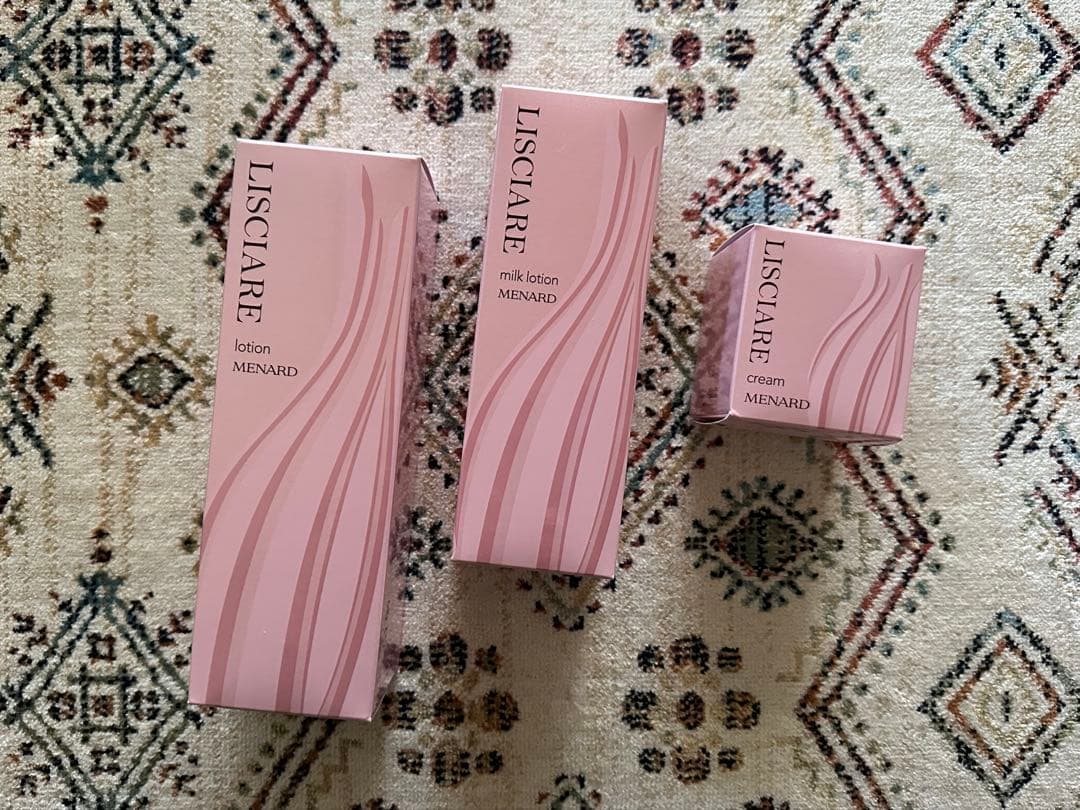 メナードリシアルローション、ミルクローション、クリーム