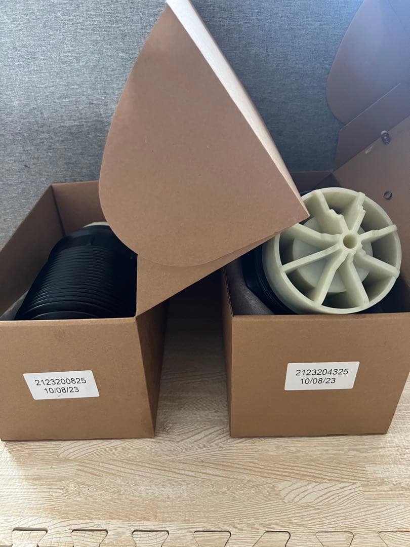 S212用　エアサス　未使用品　ベンツ