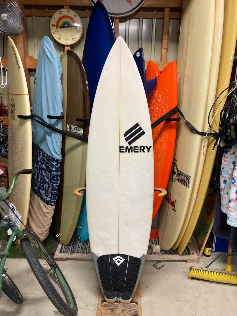 EMERY 5'11 スイッチブレード　ショートボード　リペア済　PU
