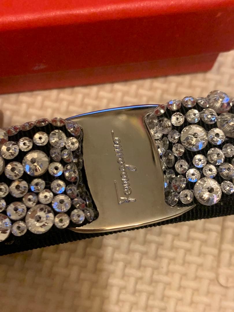 FERRAGAMO クリスタルリボンヘアアクセサリー
