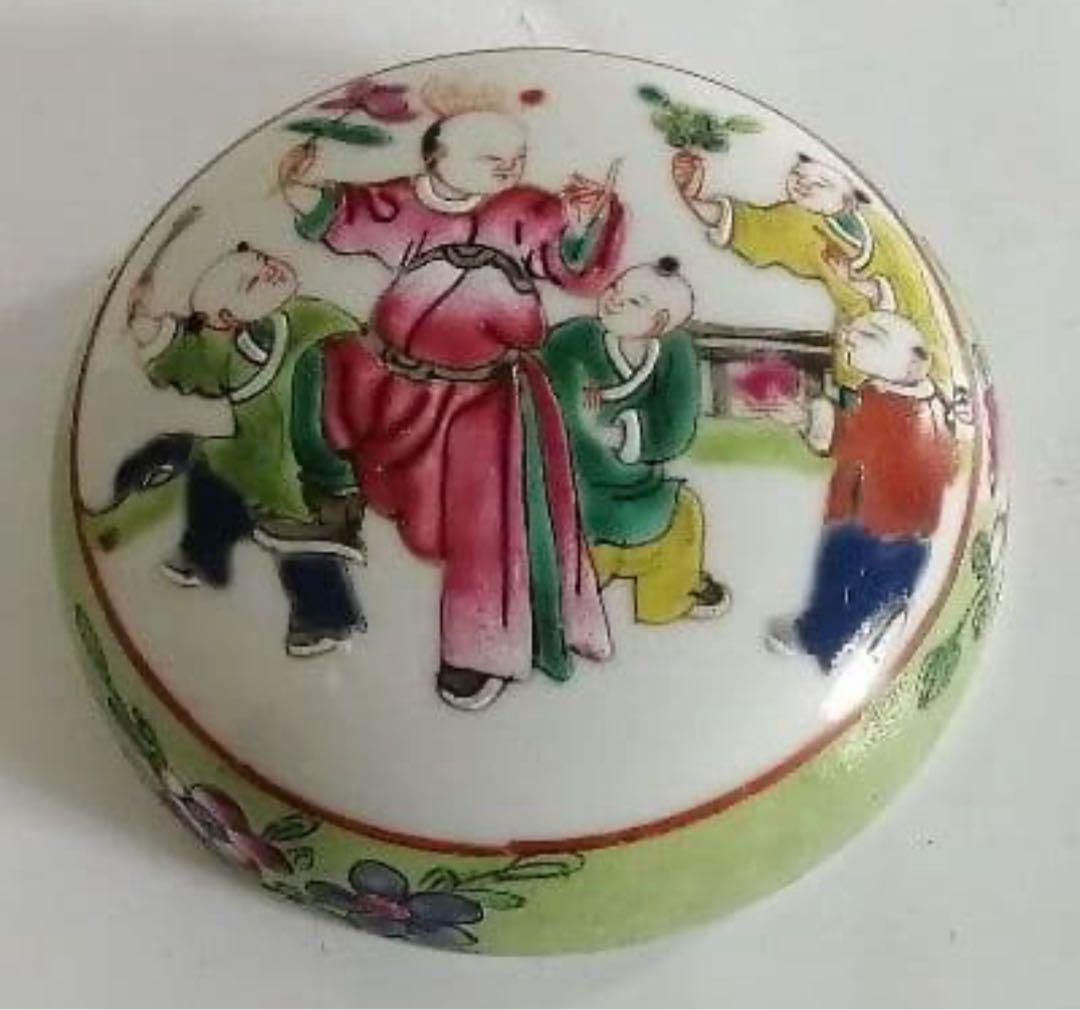 中国 清時代　五彩盒蓋清中晚期粉彩细路五子夺魁人物