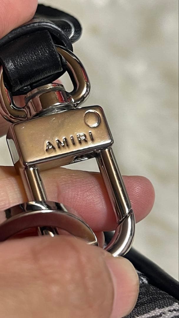 AMIRI ワープ モノグラム キャンバス カメラ クロスボディバッグ