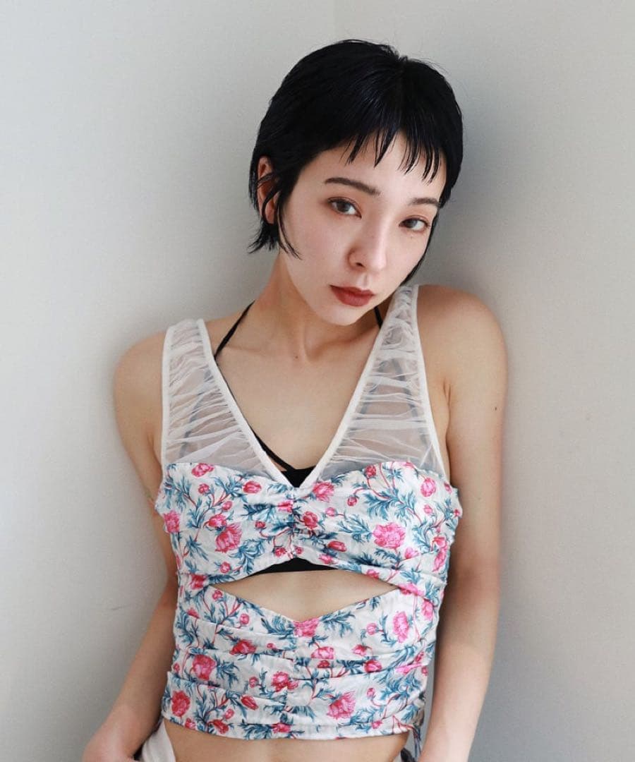 トップス fetico FLOWER PRINT GATHERED TOP