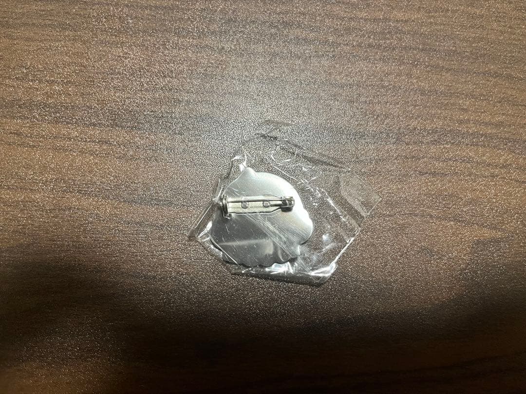 dominospizza ドミノピザ ピンバッジ　rarry 1000店舗記念