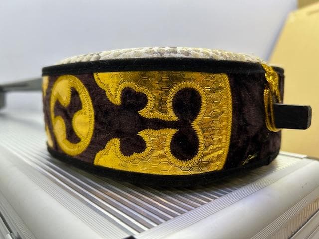 三味線　アルミハードケース付き　三線　楽器　程度良好！