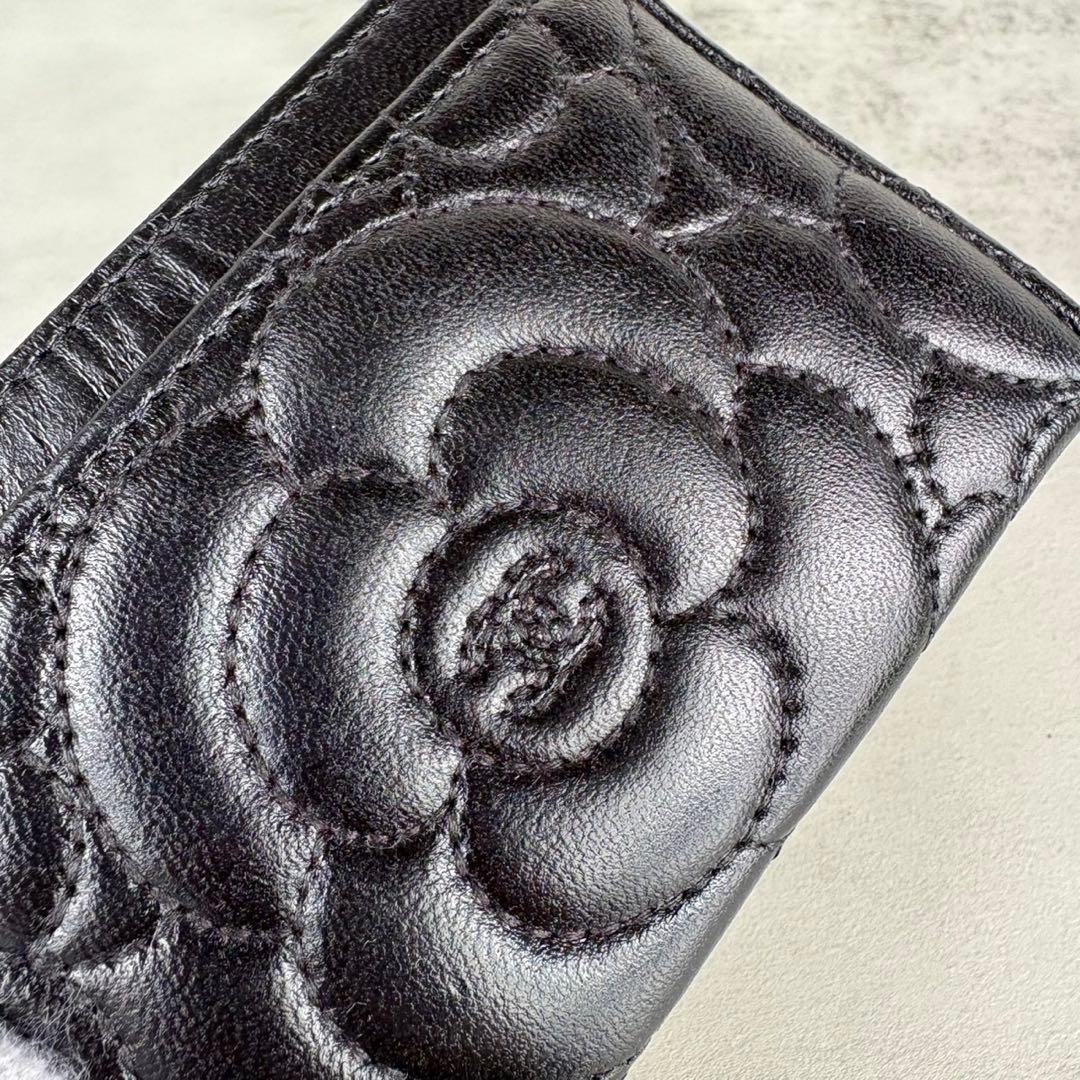 CHANEL シャネル　カメリア　ラムスキン　カードケース　パスケース