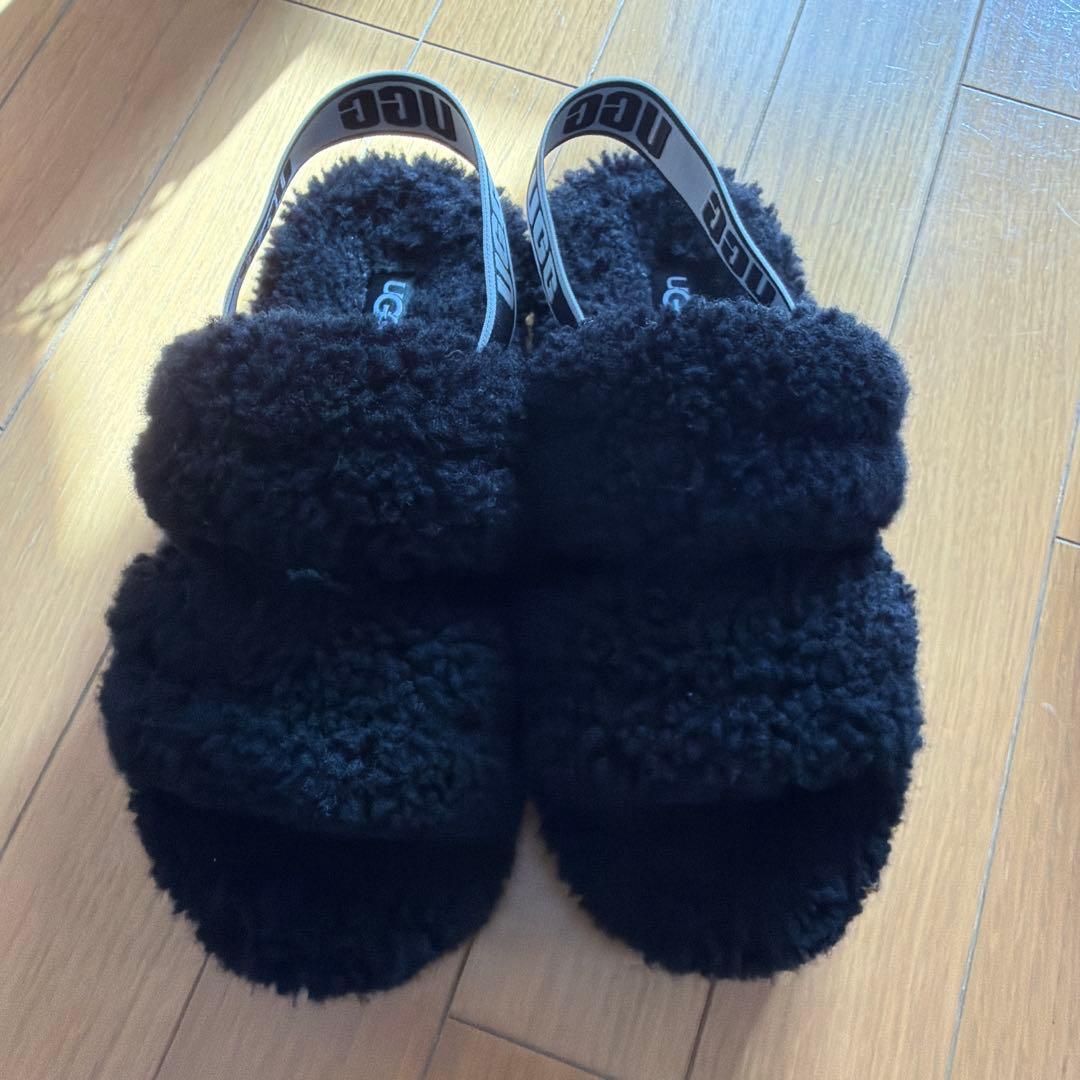 UGG オー フラッフィータ OH FLUFFITA サンダル　ボア　ブラック