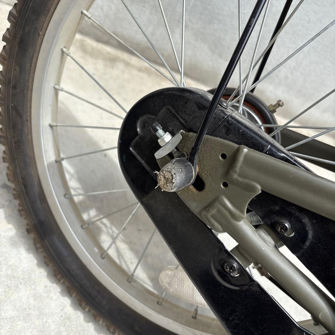 Jeep 18インチ 幼児用自転車 オリーブグリーン　※手渡し