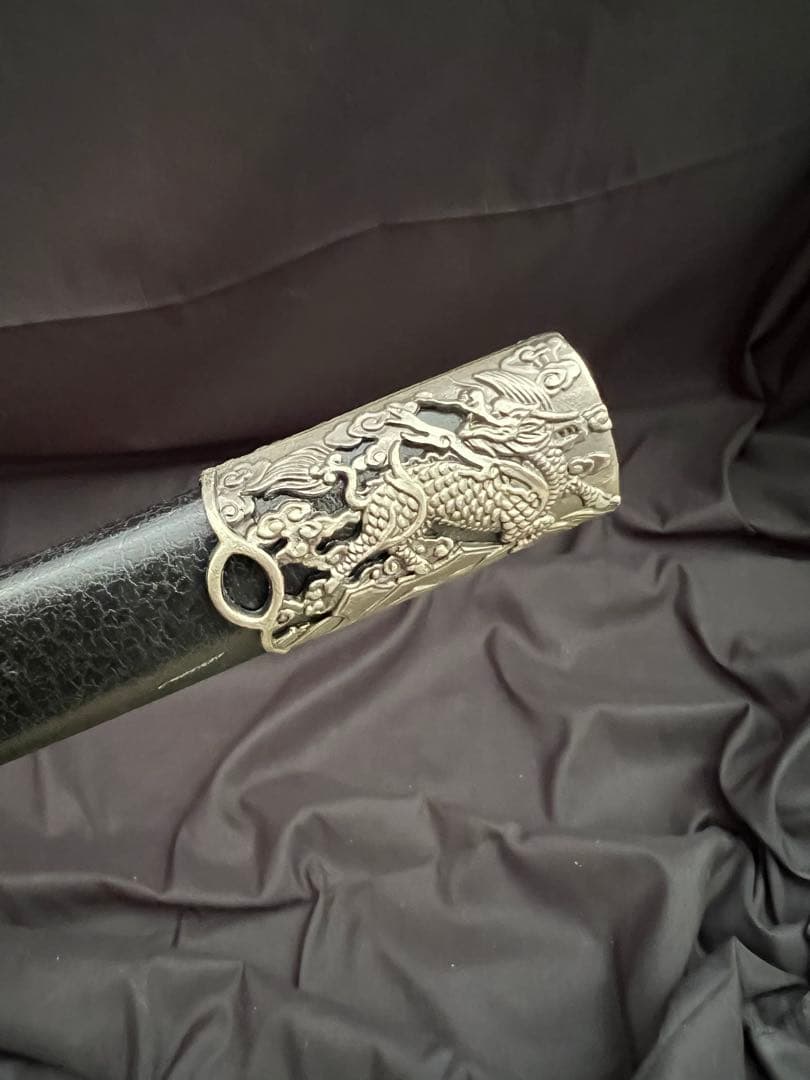 軍刀 龍頭模様銀柄　日本刀 模造刀 居合刀 武士道 鑑賞用 全長約73cm