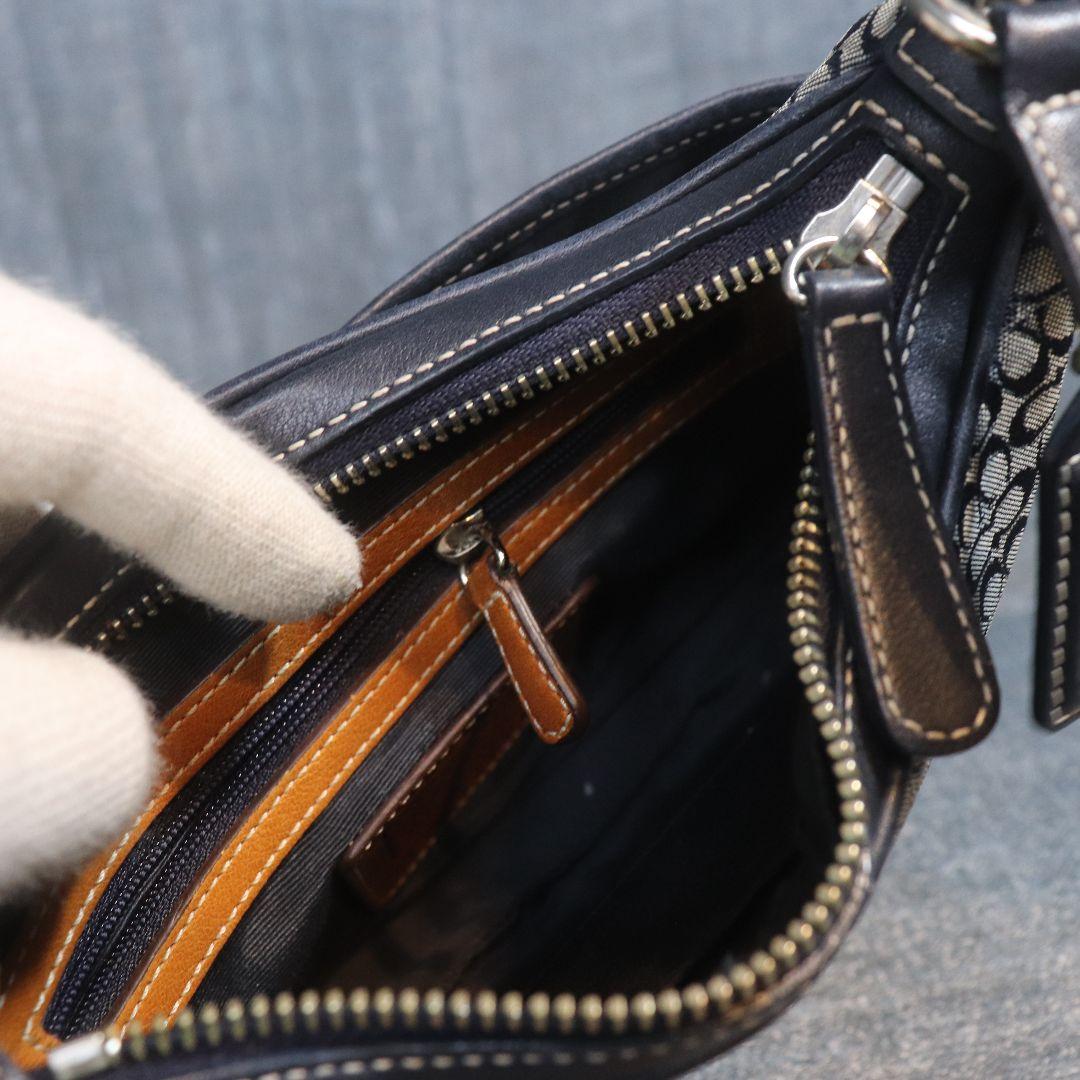 バッグ Coach accessory bag Navy signature