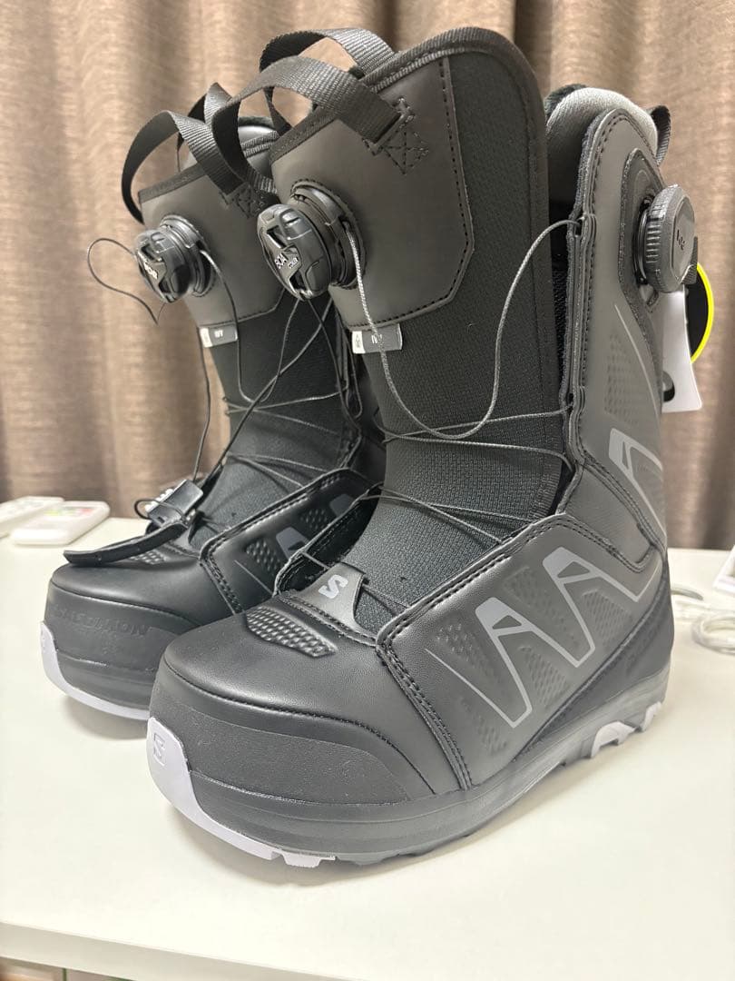 早く売りたいですスノボーブーツSalomon IVY 24cm ブラック