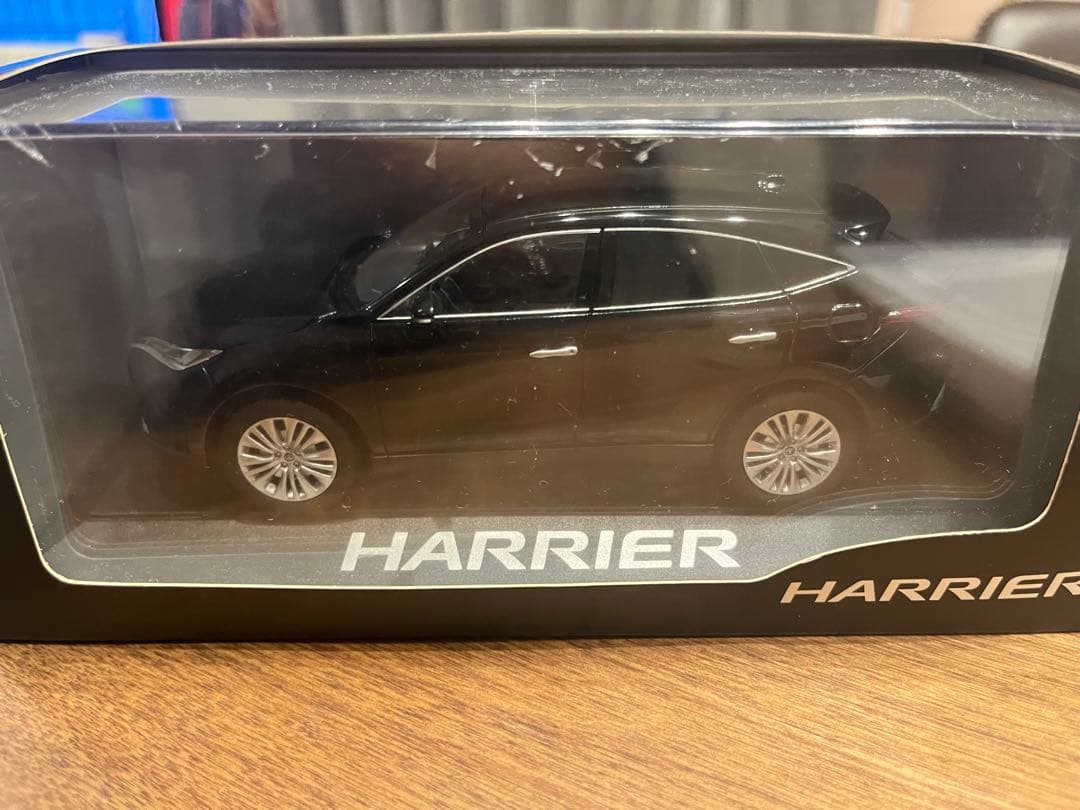 ハリアー80系ミニカー 1/30スケール カラーサンプル　202ブラック