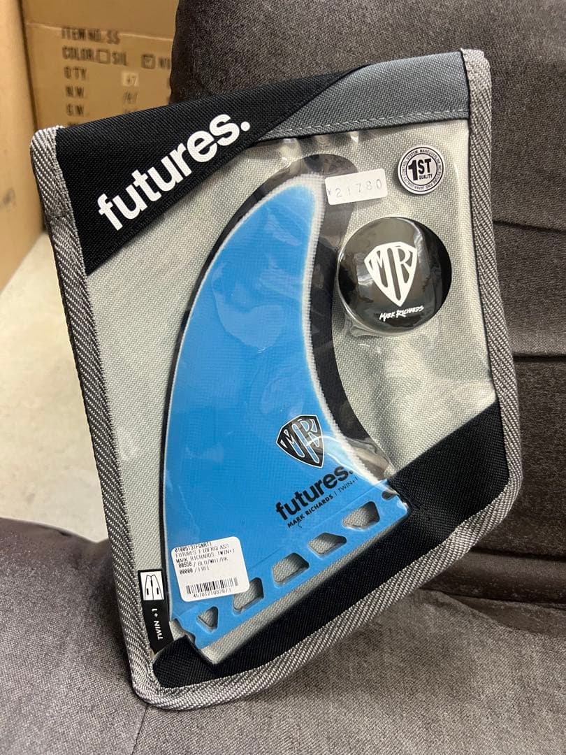 最新！futures フューチャー マークリチャーズ2+1 MR