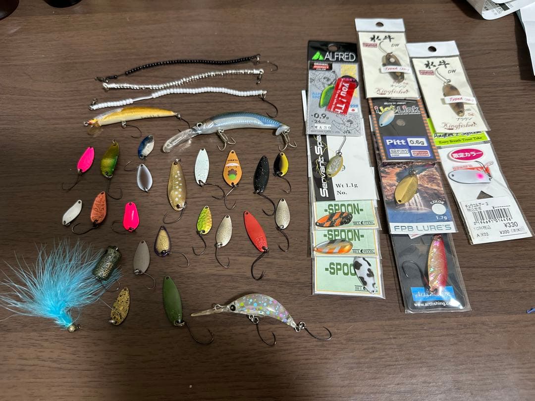 トラウトルアーまとめ売り