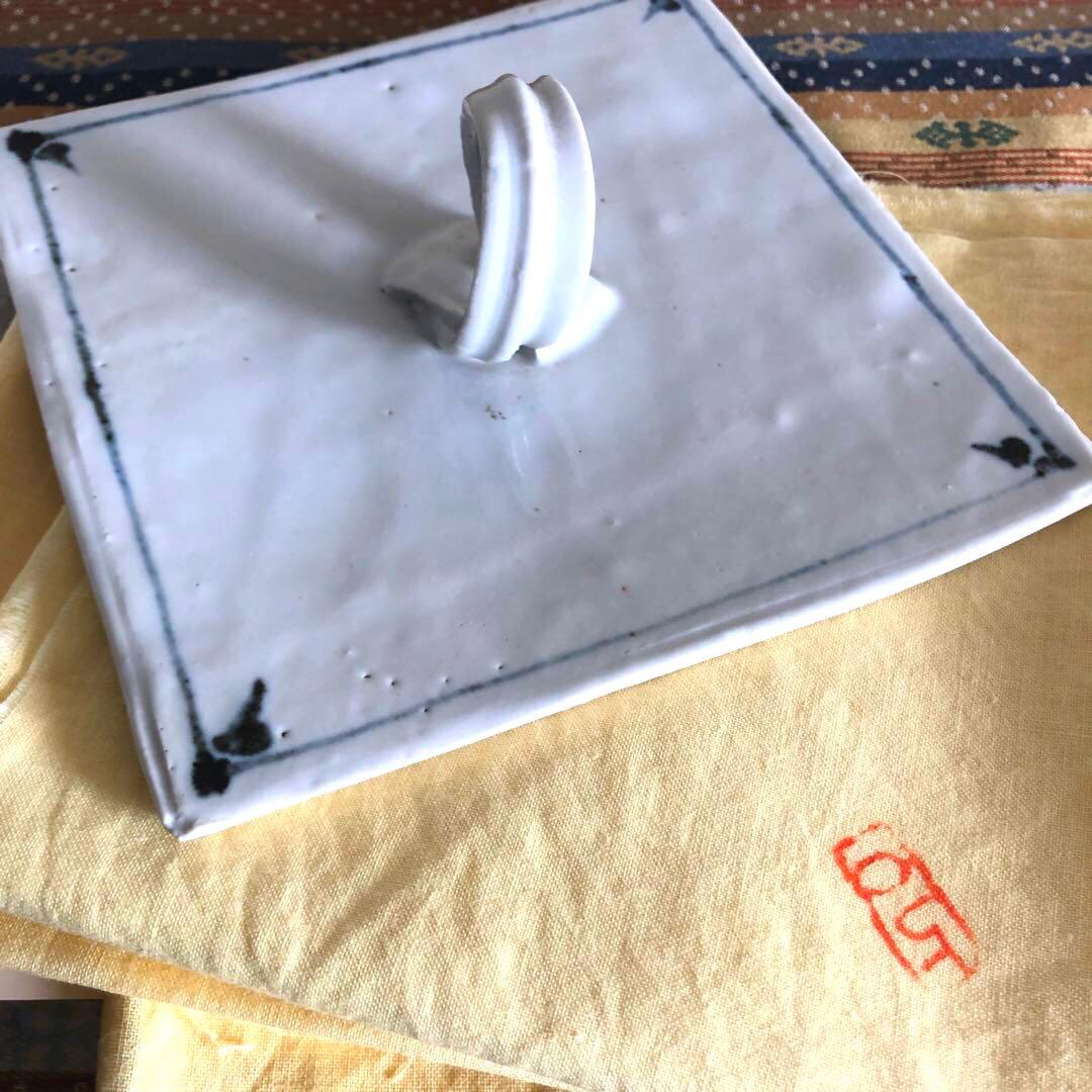 【値下げ】　水差　染付　河本五郎　染付四方水差　茶道具　瀬戸　河本礫亭　磁器