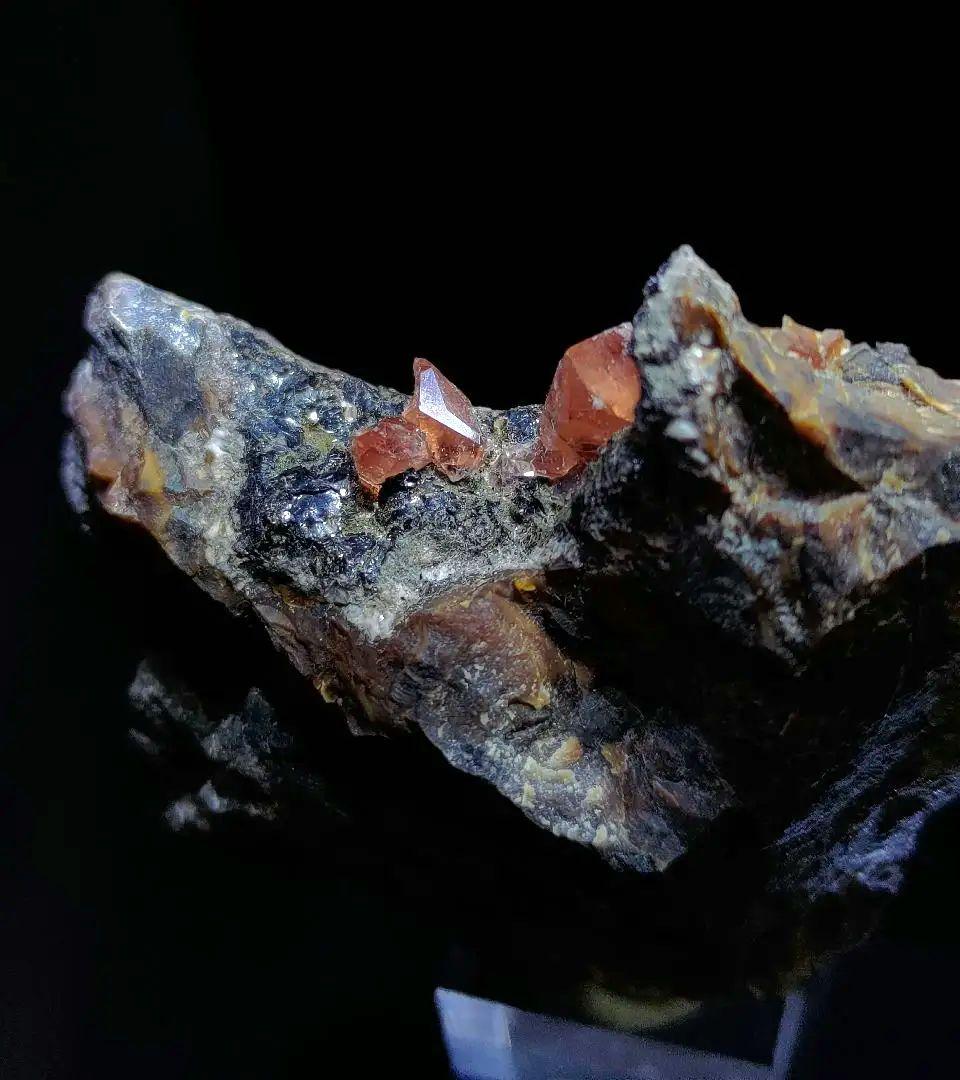 ロードクロサイト 母岩付き ペルー産 鉱石 鉱物 ミネラル 標本 原石 ②