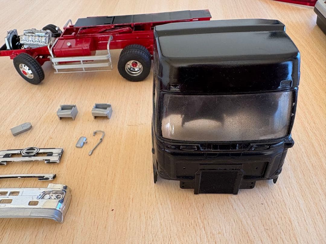 デカ箱デコトラベースに