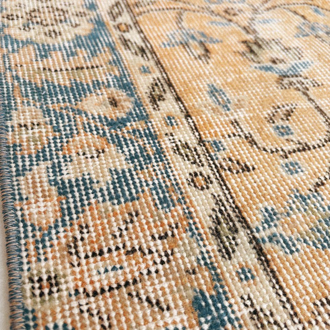 トルコ　ヴィンテージ ラグ オレンジ　ブルー　フローラル