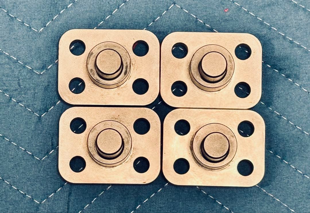 m*7様 【レインボーオート】 偏芯キングピン（2度）4個セット