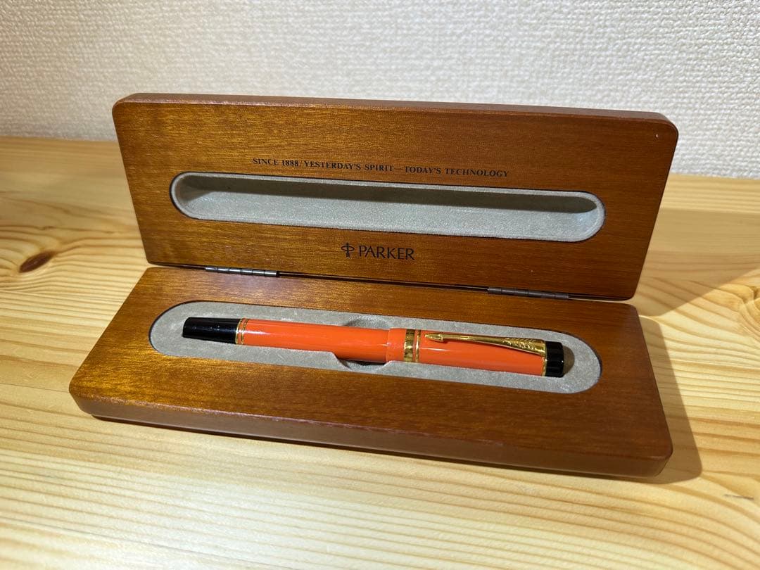 パーカー デュオフォールド インターナショナル ビッグレッド 万年筆