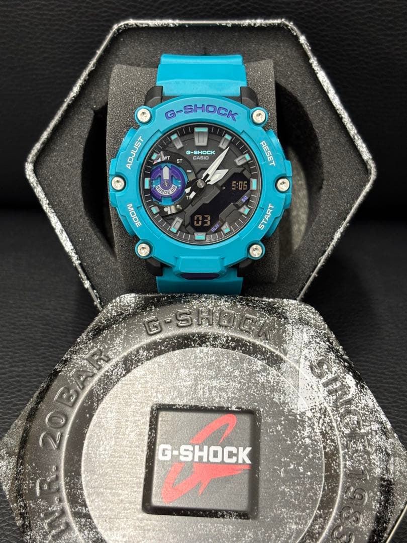 稼働品　G-SHOCK GA-2200 ライム　腕時計